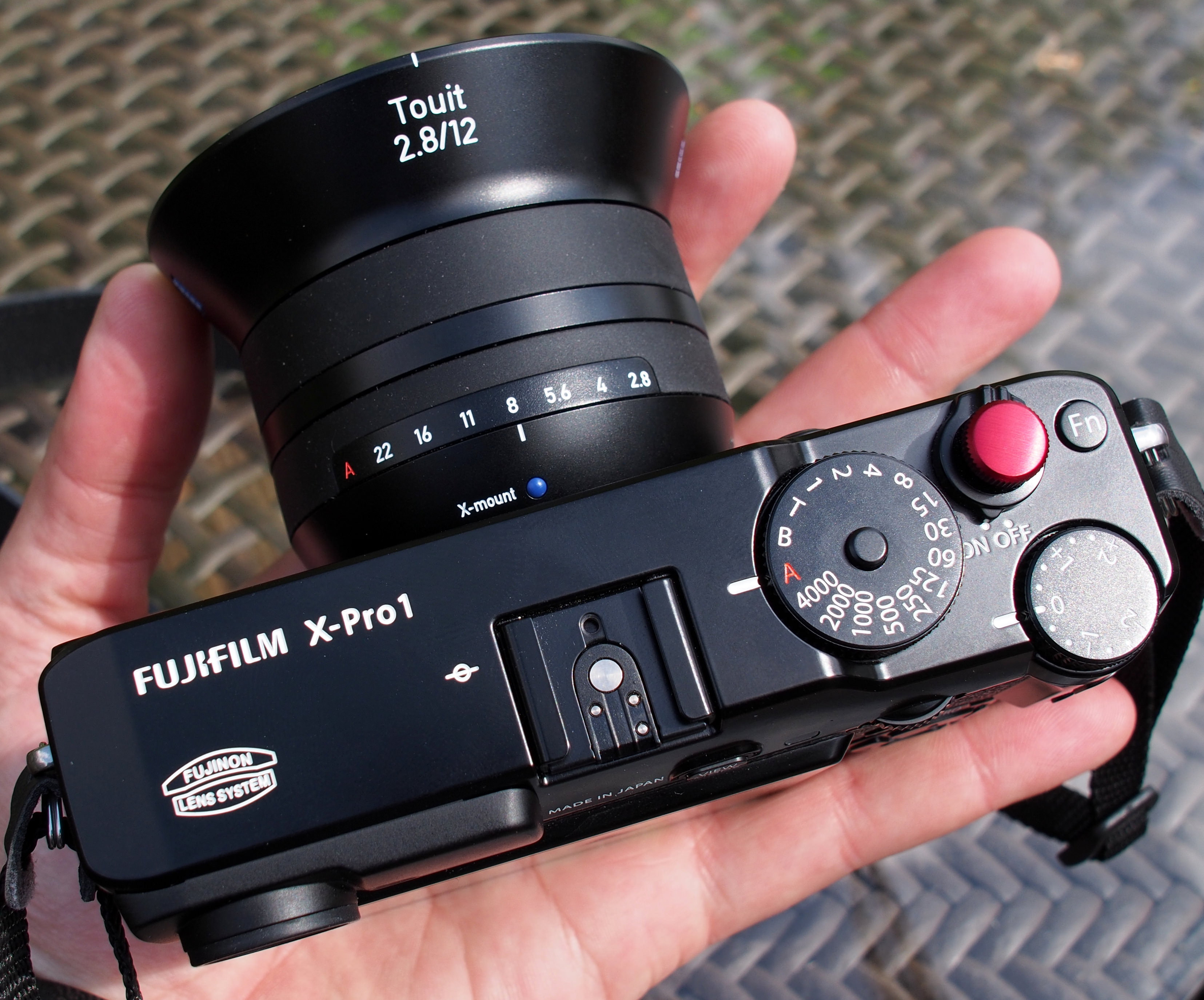 zeiss touit 12mm f 2.8 lens sony e mount review