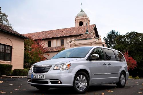 chrysler grand voyager 2011 review