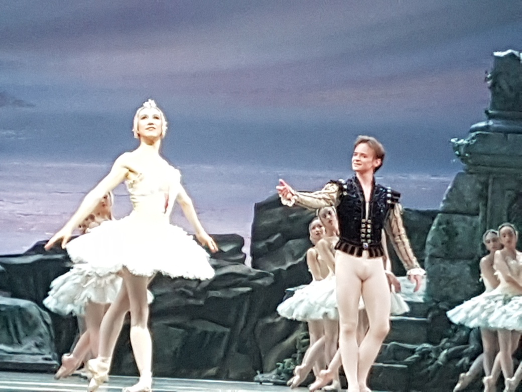 american ballet theatre swan lake review