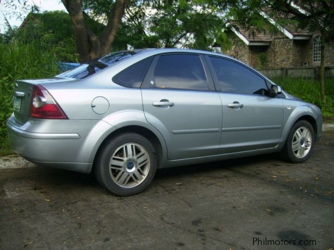 ford focus ghia 2007 review