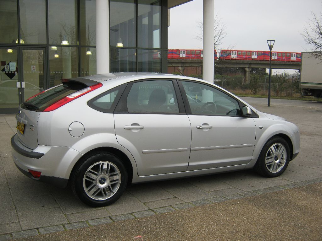 ford focus ghia 2007 review